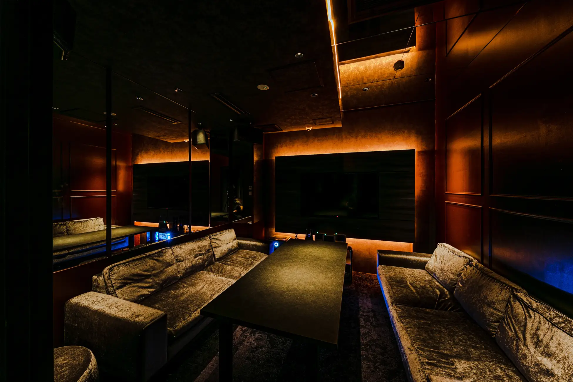 VIP ROOM サムネイル2